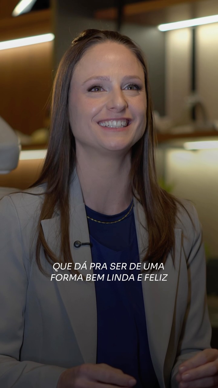 Cuidar vai muito além de técnica. 💙

Luana Finardi é uma profissional que entende que cada paciente é uma história.
 No pré-operatório, ela acolhe. No pós-operatório, ela cuida. 

E em cada momento, ela lembra que a cirurgia plástica é feita de humanidade.

Conheça a história de quem transforma a experiência do paciente em cada gesto, cada palavra, cada atenção.